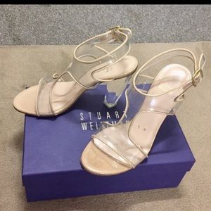 STUART WEITZMAN Nude and Clear Lucite Sandal